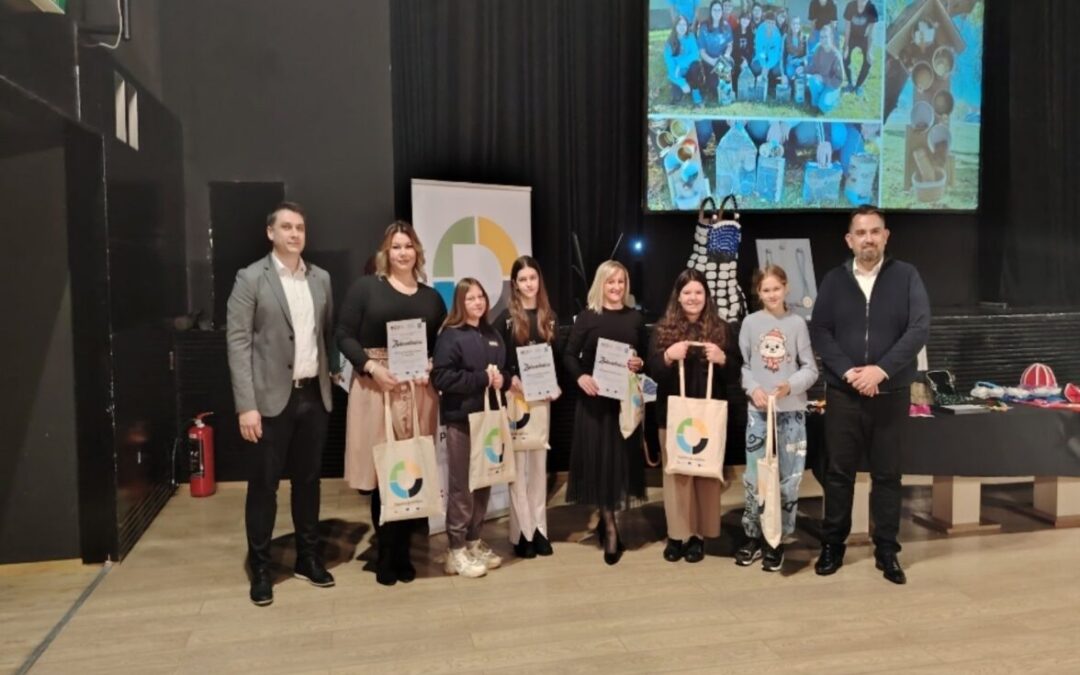 Dodjela nagrada u sklopu školskog natjecanja na temu gospodarenja otpadom